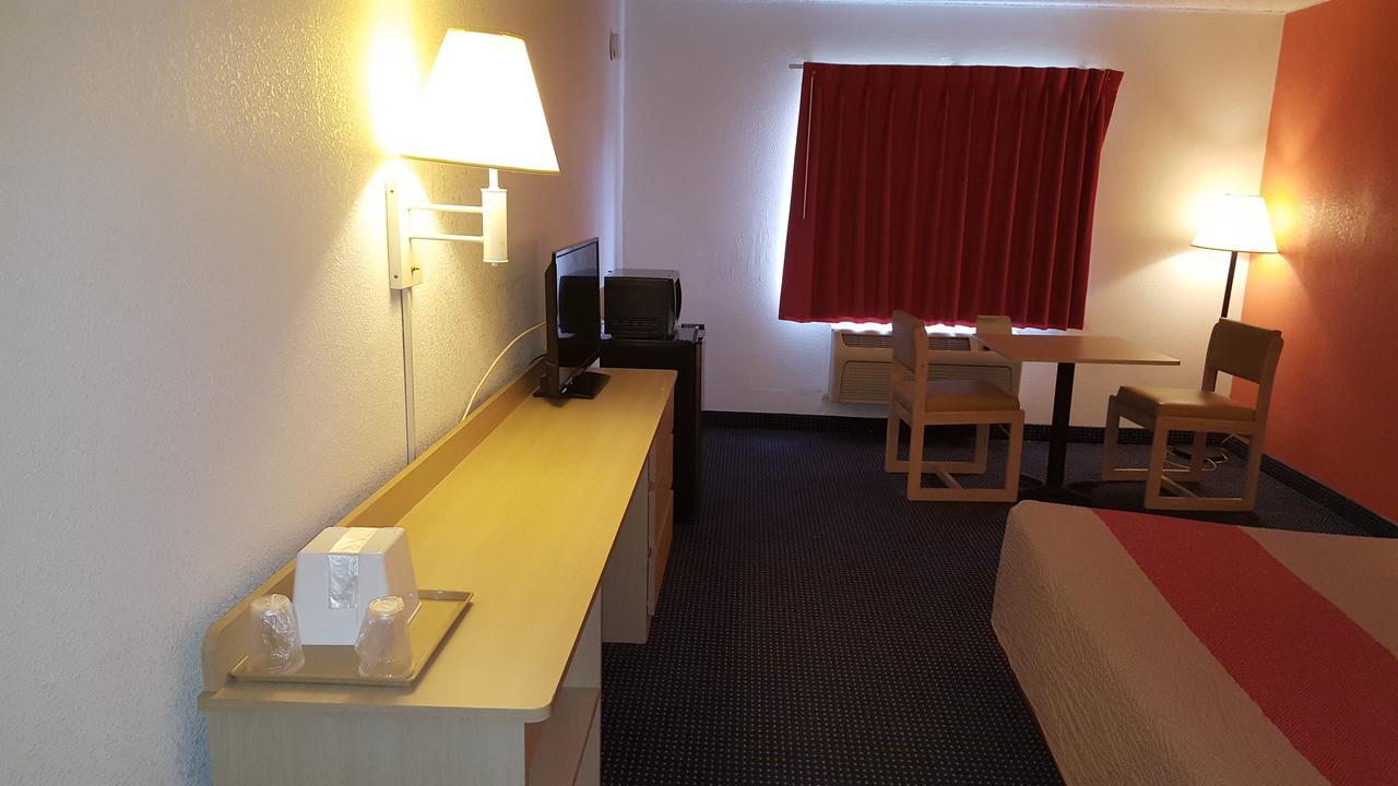 Red Carpet Inn Gibbstown Kültér fotó
