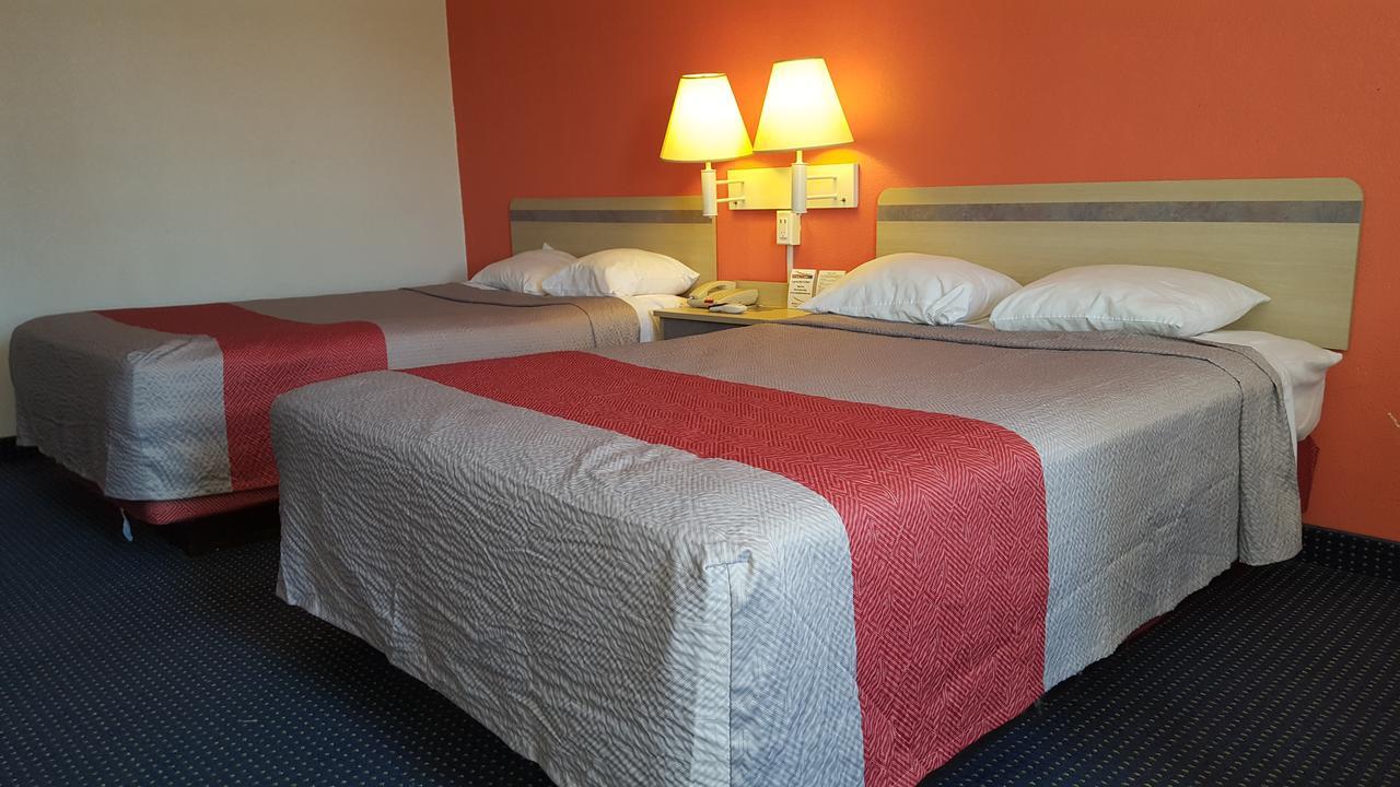 Red Carpet Inn Gibbstown Kültér fotó